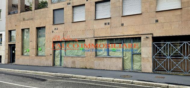 MILANO, ALZAIA NAVIGLIO PAVESE 70 - AFFITTASI UFFICIO 8 VETRINE 200 MQ ca. - Foto 2