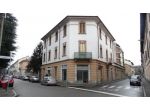 Monza - negozio 3 luci in locazione - ottima posizione