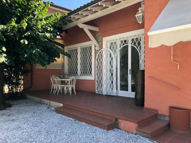 Villa in affitto a Forte dei Marmi 180 mq Rif: 1295024