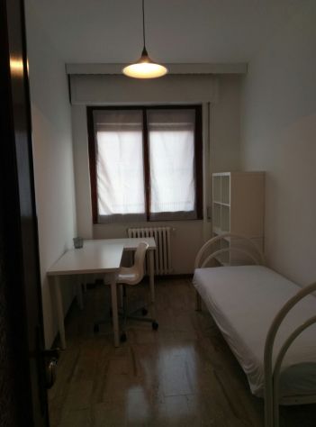 Affittasi appartamento a studenti zona Ticinese - Foto 5