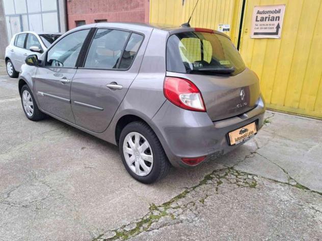 RENAULT Clio 1.2 16V 5 porte Luxe ok neopatentati rif. 23932220 - Foto 2