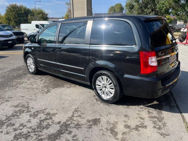 Lancia Voyager 2.8 TD Gold 163 CV Cambio Rotto - Foto 3