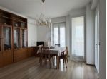 Ampio trilocale all’ottavo piano con tripla esposizione