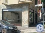 negozio angolare con deposito interrarto