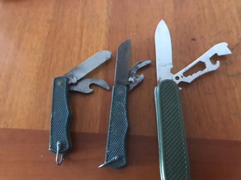 3 COLTELLI MILITARI VINTAGE DA COLLEZIONE - Foto 4