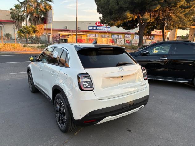 Fiat 600 Hybrid 110 CV DCT MHEV La Prima KM0 - Foto 6