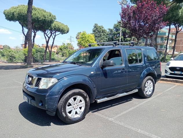Nissan Pathfinder 2.5 dCi SE - Foto 2