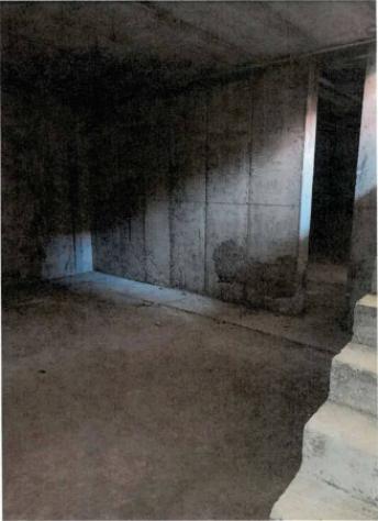 Immobile in asta di 244 m², box auto doppio in vendita a Faloppio - Foto 2