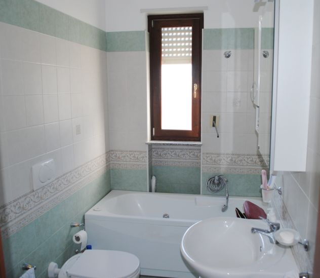 Trilocale con 3 Balconi e Box Auto – Zona Rudiae, Lecce (Costruzione 2005) - Foto 2