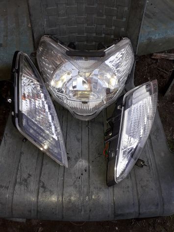 Faro Anteriore KYMCO PEOPLE GT 2010 2011 2012 2013 2014