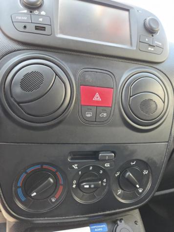 FIAT FIORINO CARGO 1.3MJT 95cv E6.4 - 2016 - Foto 10