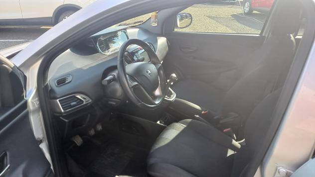 Lancia Ypsilon 1.2 69cv Gold - Foto 5