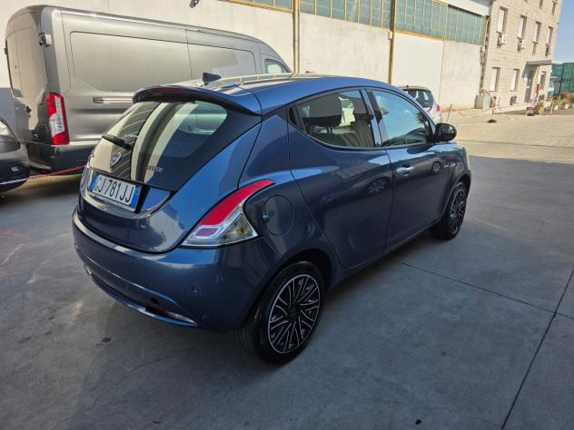 Lancia Ypsilon 1.0 FireFly 5 porte S&S Hybrid Ecochic Gold - Foto 4