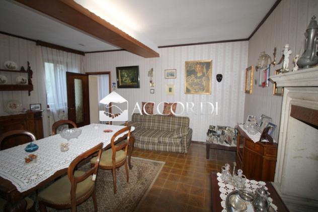 VILLA di 9 vani e di 380 mq (FOLLINA) rif. BI600_5 - Foto 7