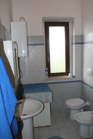 Orvieto (Fraz. Tordimonte) - Vendesi abitazione indipendente ristrutturata composta da due appartamenti con garage e area esterna - Foto 8