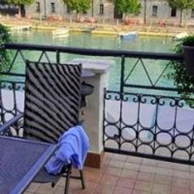 Fiori Sull'Acqua Apartments