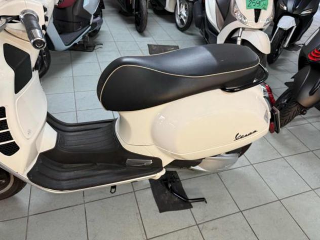PIAGGIO Vespa GTS 300 Super GTS SUPER n.19 rif. 24133289 - Foto 8