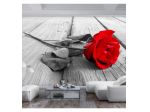 Fotomurale Adesivo Con Una Rosa Rossa Sul Legno ARREDALACASA