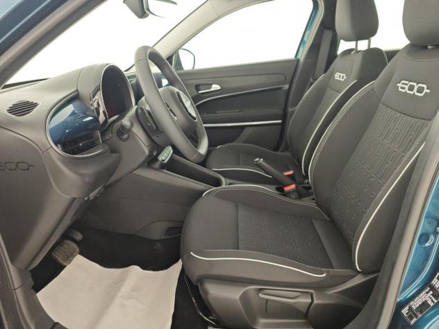 FIAT 600 Hybrid 110 CV DCT MHEV - Foto 10
