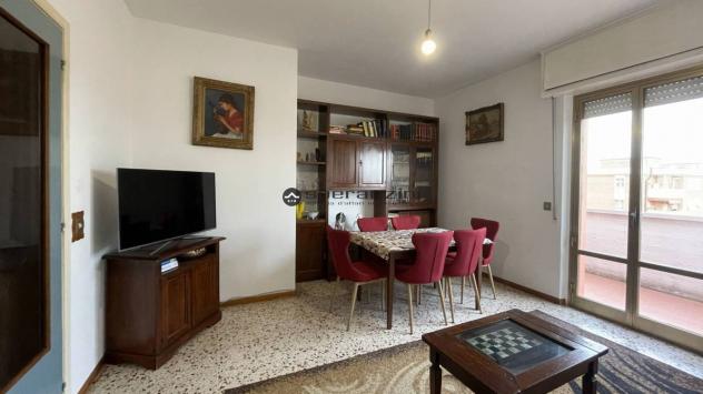 PODERINO: Appartamento al piano attico con balconi dall'affaccio panoramico ? zona poderino, fano
uno dei quartieri residenziali più apprezzati di fan - Foto 4