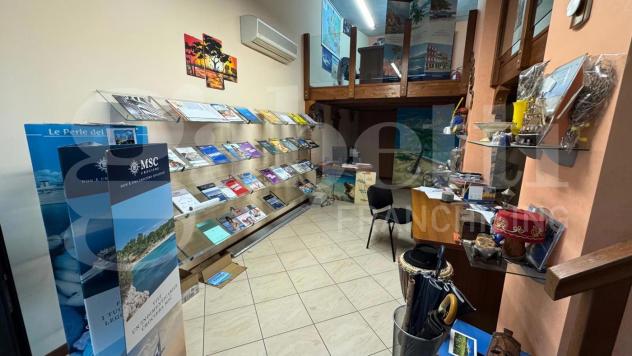 Negozio - Mosciano Sant'Angelo . Rif.: Cod. rif A232VCG - Foto 3