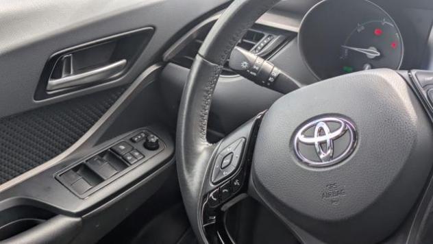 TOYOTA C-HR 1.8h business (98cv) 120cv rif. 23885432 - Foto 7