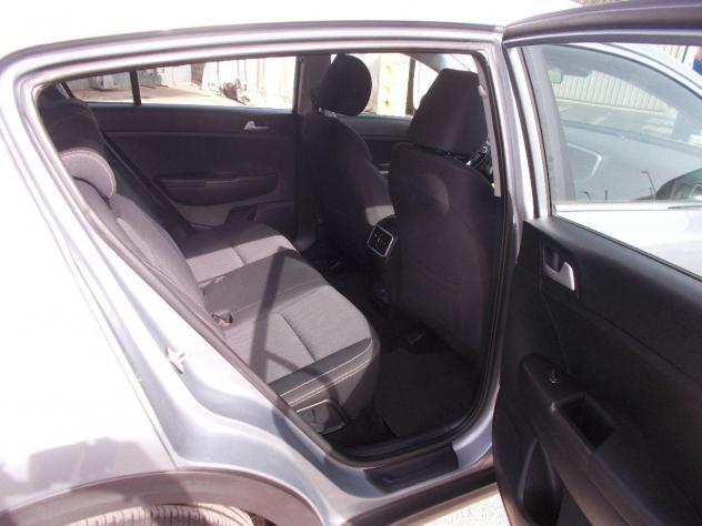 KIA - Sportage - 1.6 CRDI 136 CV 2WD M.H. Bus.Cl - Foto 9