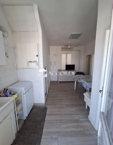 APPARTAMENTO di 5 vani e di 90 mq (JESOLO) rif. NIG13 - Foto 2