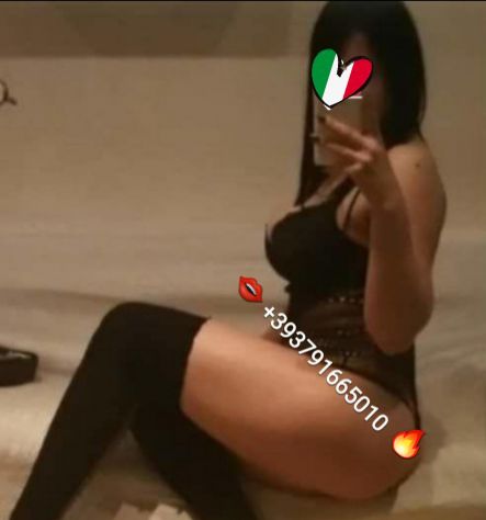 Cosenza fino a venerdì sera italiana per la tua Pausa caffè.. Tel:3791665010