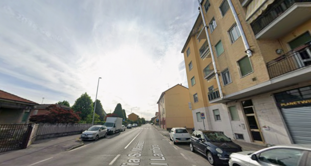ampio bilocale con balcone e posto auto incluso - Foto 4