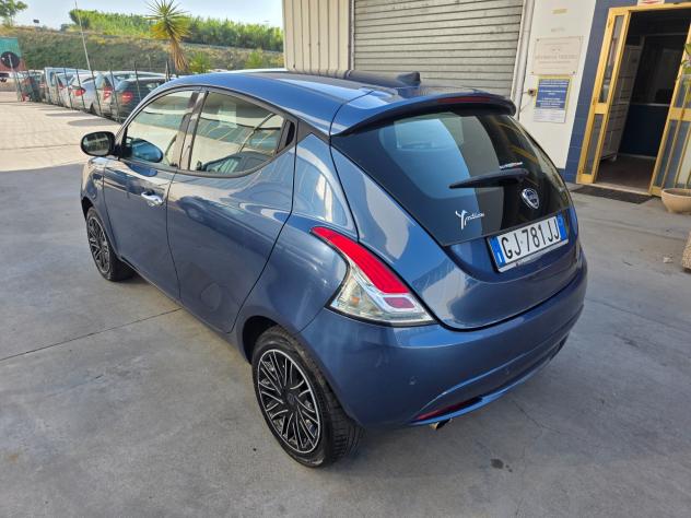 Lancia Ypsilon 1.0 FireFly 5 porte S&S Hybrid Ecochic Gold - Foto 9