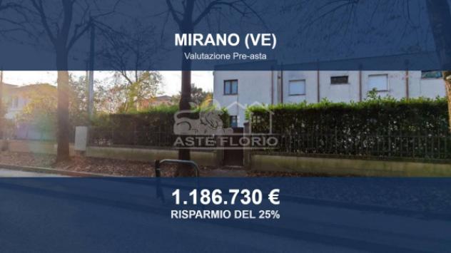 Immobile in asta di 694 m² con più di 5 locali e box auto in vendita a Mirano