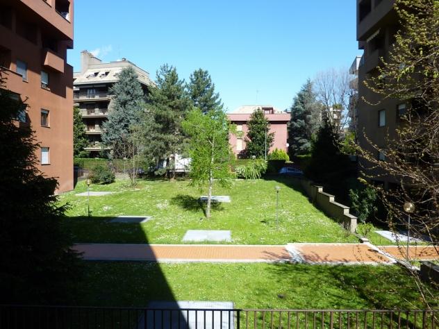 MONZA PARCO - Ottimo quadrilocale affacciato nel verde con cantina e box doppio - Foto 3