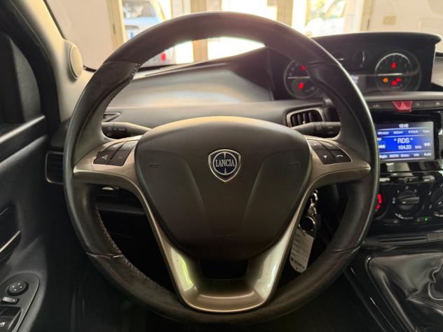 LANCIA YPSILON 1.2 69CV GOLD - 2018 - Foto 10