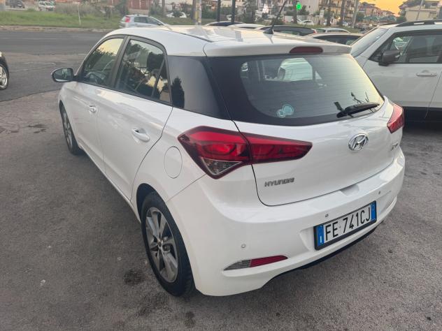 hyundai i20 1.4 crdi 90cv diesel 2016 - Foto 5