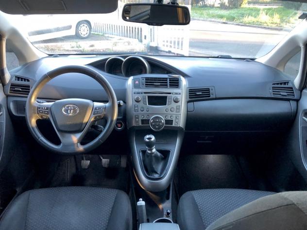 Toyota Verso 2.0 D Sol 7 posti Garantita Si accettano permute - Foto 6