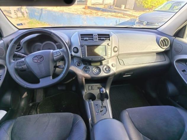TOYOTA RAV 4 RAV4 Crossover 2.2 D-Cat A/T 150 CV Executive rif. 23411665 - Foto 9