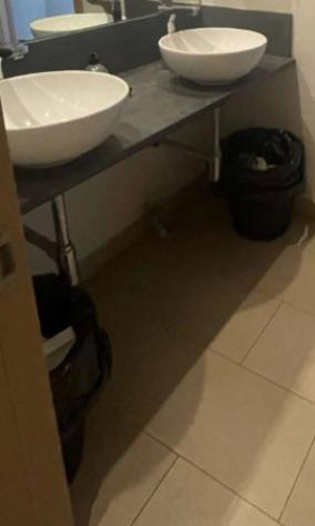 Immobile in asta di 470 m² con più di 5 locali in vendita a Genova - Foto 4