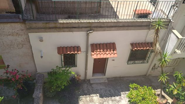 MONOLOCALE IN CENTRO A TARANTO - Foto 2
