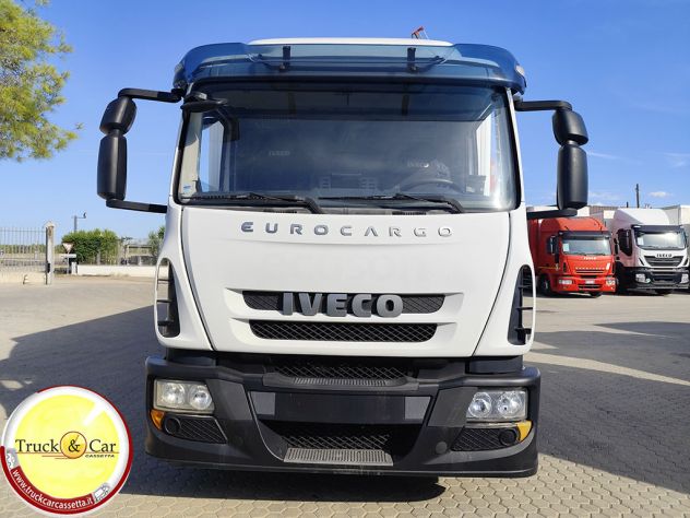 IVECO EUROCARGO 120 E 22 – 2015 – FURGONE ISOTERMICO CON FRIGO E SPONDA CARICATR - Foto 2