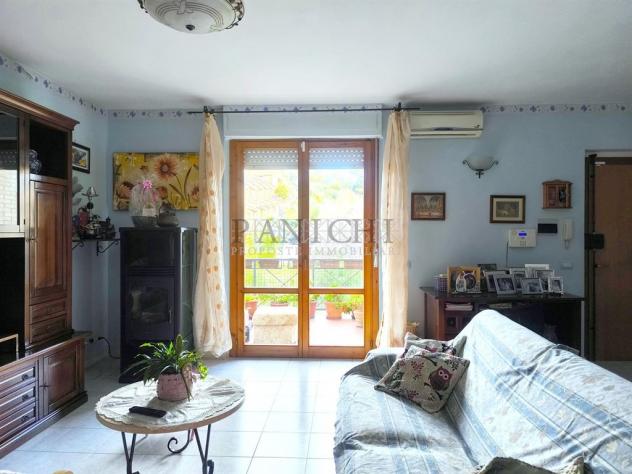 Appartamento su più livelli - zona residenziale - Foto 3