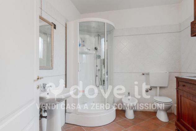 Casa indipendente di 300 m² con più di 5 locali e box auto in vendita a Canaro - Foto 15