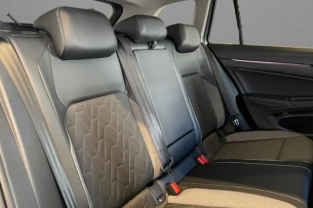 VOLKSWAGEN Golf Variant 2.0 TDI 150 CV DSG SCR Edition Plus rif. 23758918 - Foto 6
