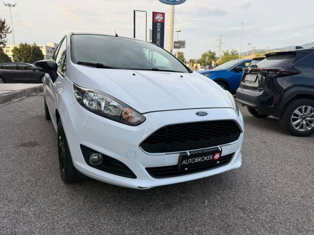 Ford Fiesta Fiesta 1.5 tdci Black&White 75cv E6 - Foto 2