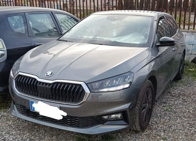 Vendesi Skoda Fabia 1,0 Tsi 85 kw 105 CV 6 marce - Foto 4