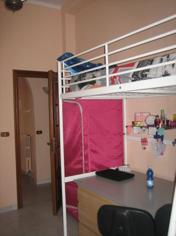 Posto in DOPPIA per STUDENTESSA spese INCLUSE - Foto 4