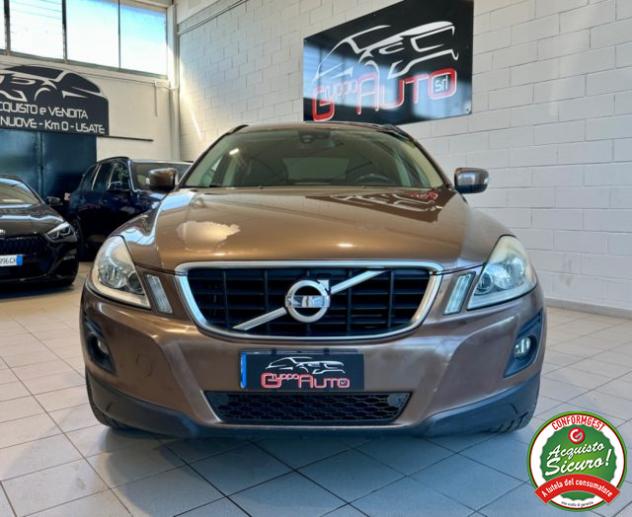 VOLVO XC60 2.4 D AWD Momentum rif. 23880032 - Foto 2