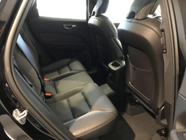Volvo XC 60 T6 Plug-in hybrid AWD aut. Ultra Black Edition MY26 - Foto 6