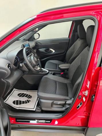 Toyota Yaris Cross 1.5H (116 CV) E-CVT Trend AWD-i - Foto 6