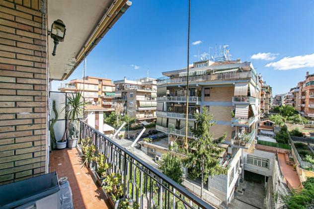 CASETTA MATTEI - LUMINOSO TRILOCALE RISTRUTTURATO CON TERRAZZO - Foto 15